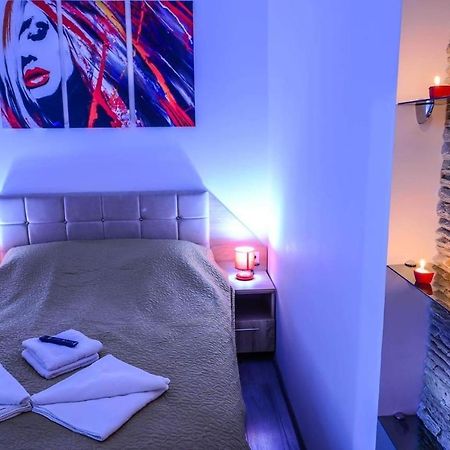 Mary Apartment Old Town Брашов Екстер'єр фото
