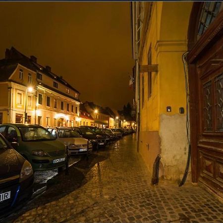 Mary Apartment Old Town Брашов Екстер'єр фото